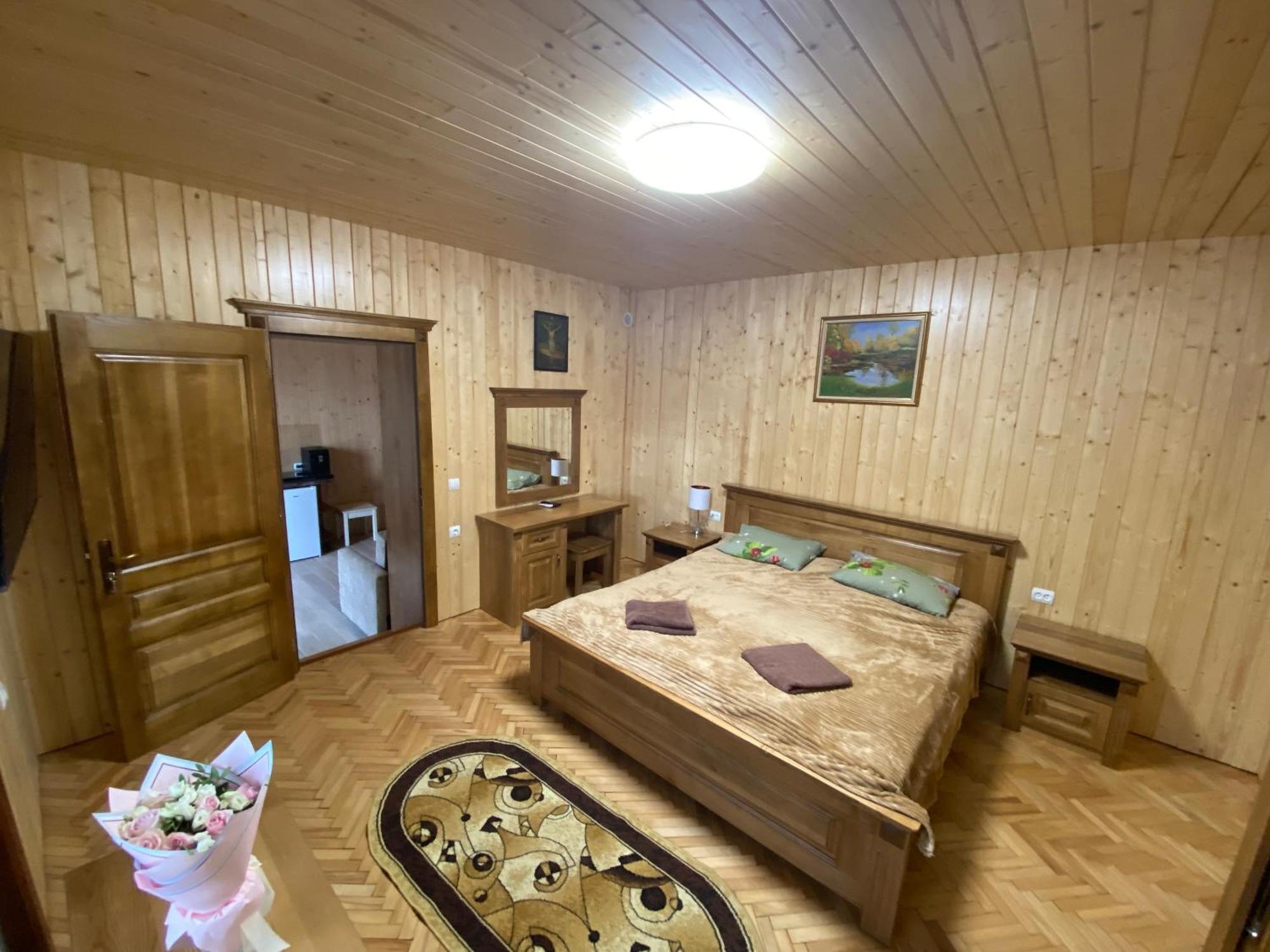 Садиба У Дохтора Відпочинок У Карпатах Golubinoye Exterior foto