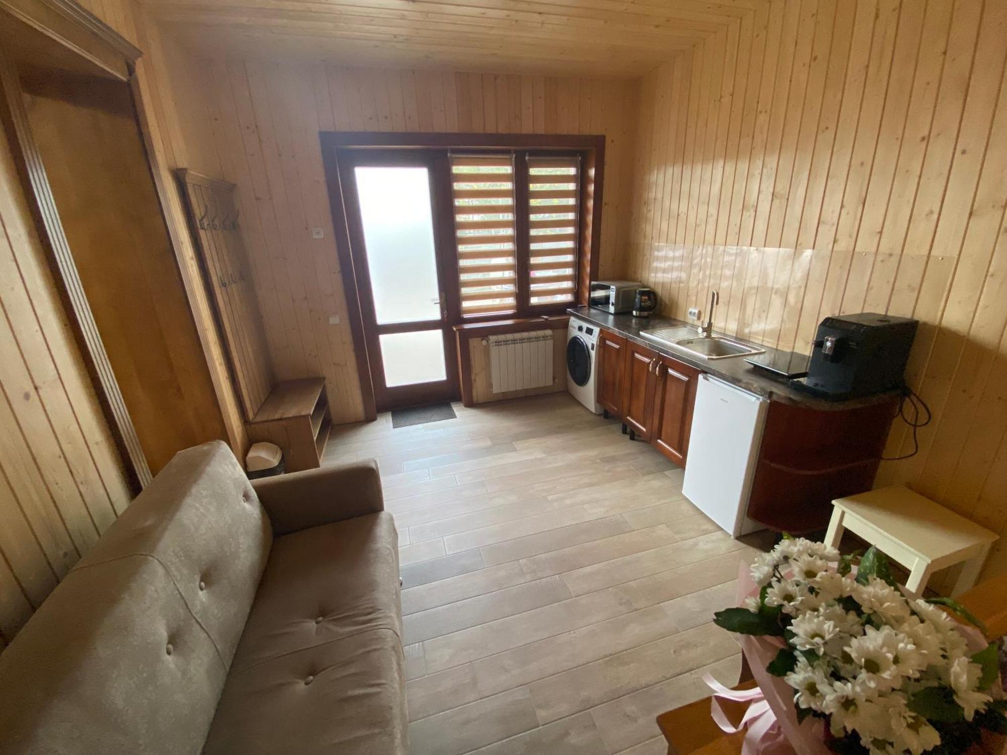 Садиба У Дохтора Відпочинок У Карпатах Golubinoye Exterior foto